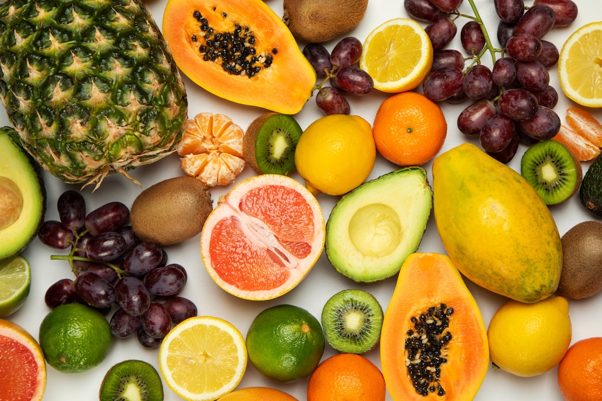 Ausgewogene Ernährung mit frischen Lebensmitteln für mehr Energie